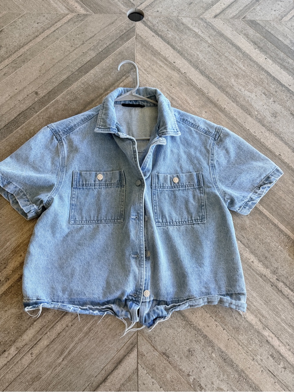 Light Blue Denim Short-Sleeve Crop